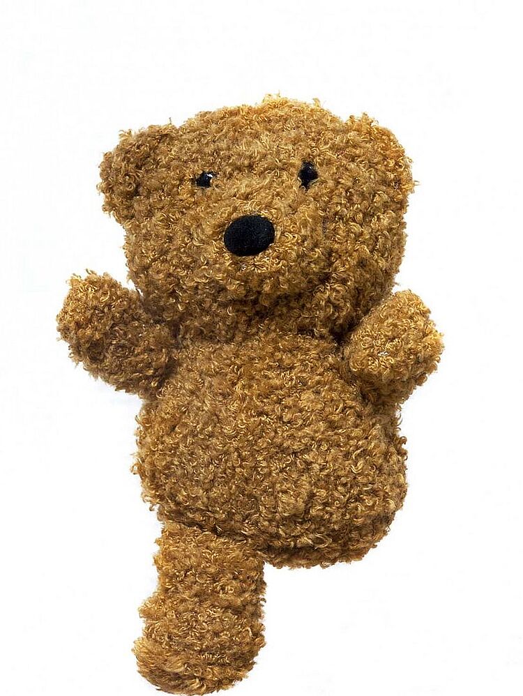 Der einbeinige Teddy ist das Leitmotiv der Kampagne "Stop Landmines", Rotkreuz-Museum Luckenwalde (Jörg F. Müller / DRK) Der einbeinige Teddy ist das Leitmotiv der Kampagne "Stop Landmines", Rotkreuz-Museum Luckenwalde (Jörg F. Müller / DRK)